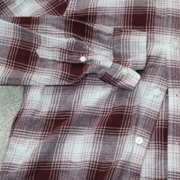 H&M Men's Casual Button Down Shirt - Red and White Plaid - Picture 2 of 3